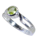 Maria Graceful Green Solitaire Ring